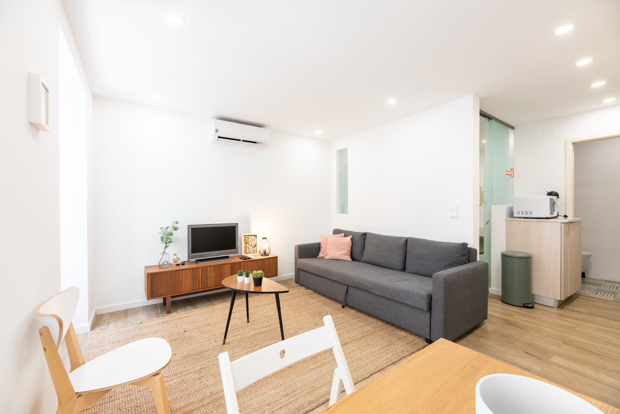 T1 Apartment — Travessa do Marquês de Sampaio, Santa Catarina – photo 5