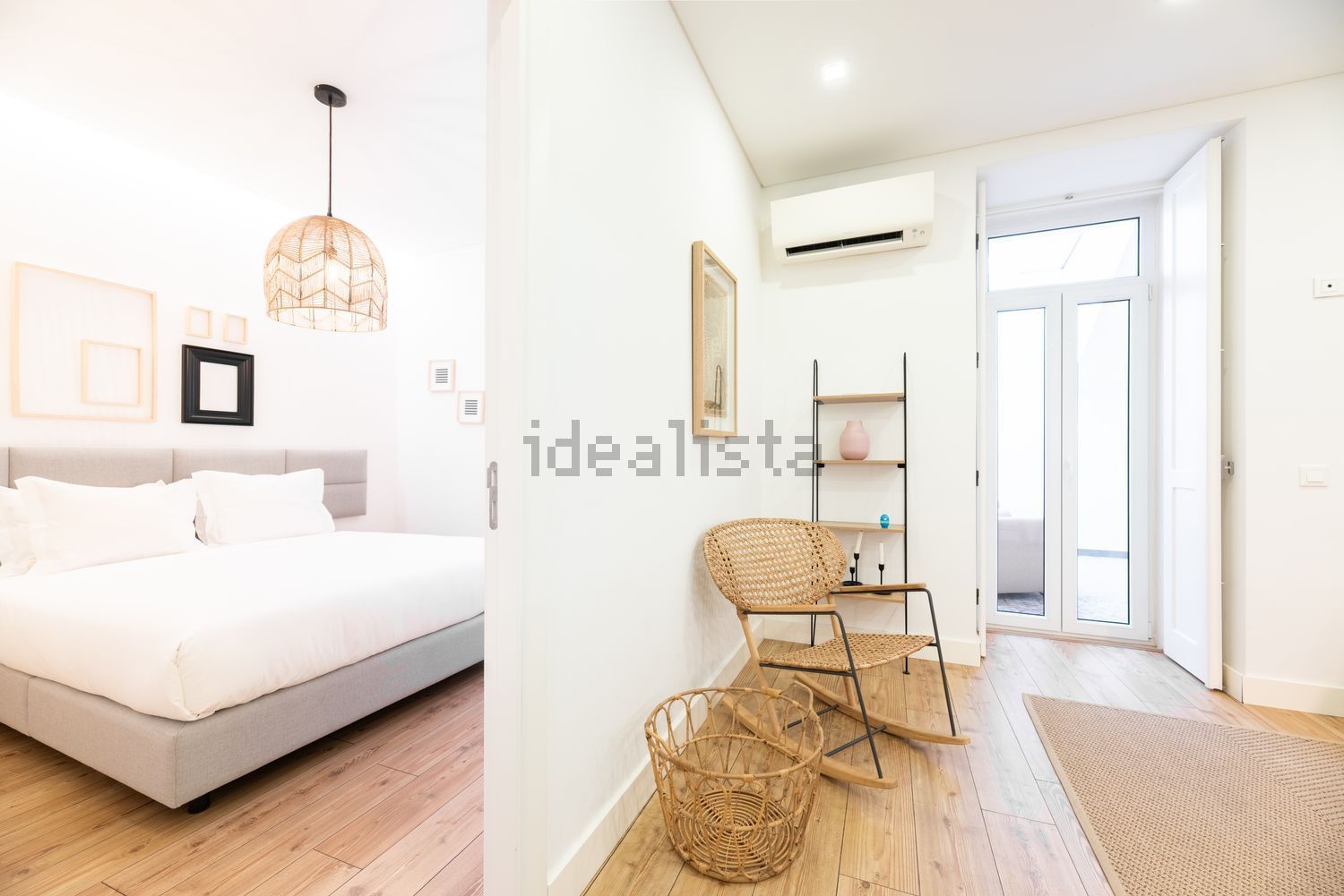 T2 Apartment — Rua Gonçalves Crespo, Saldanha – photo 3