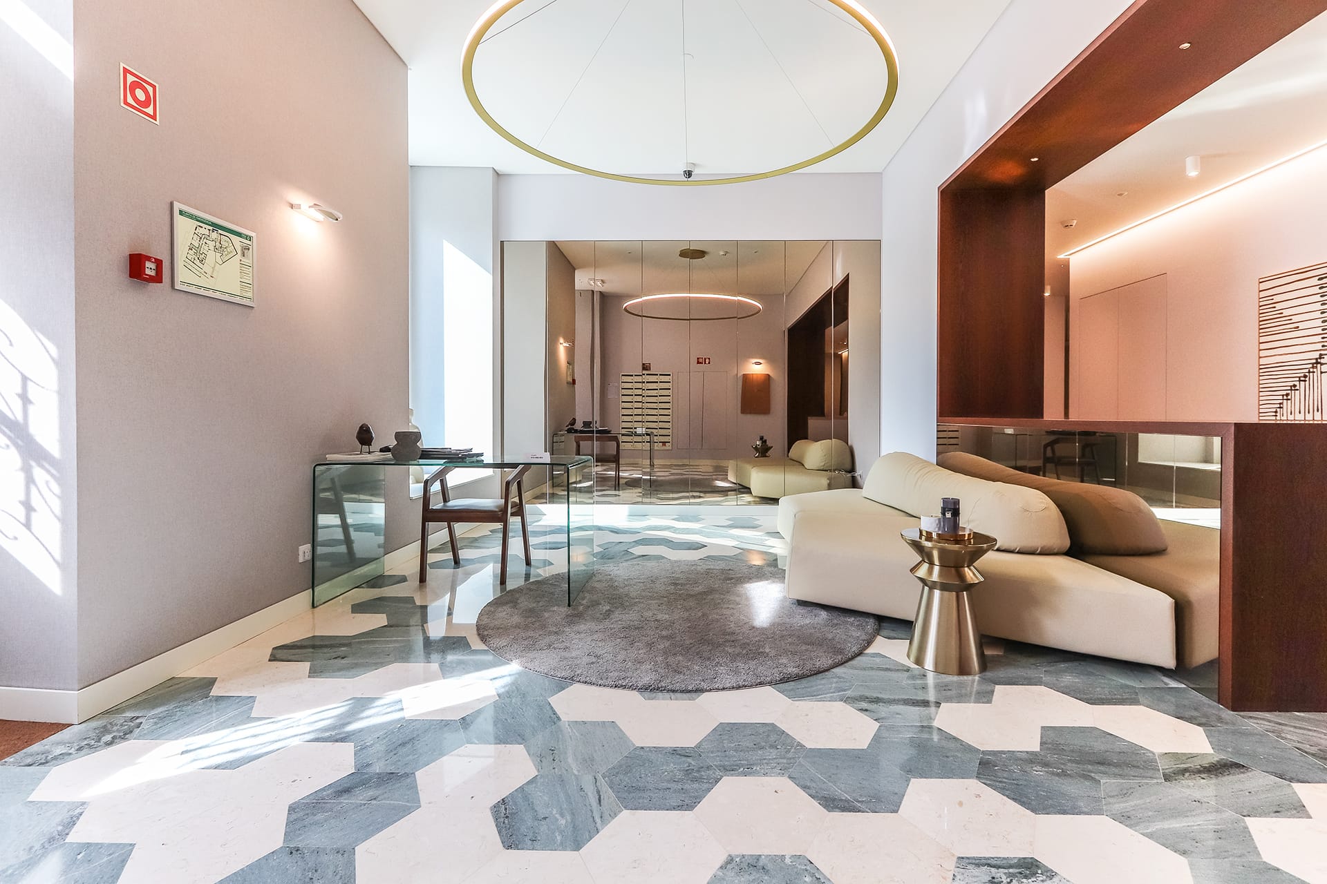 T1 Apartment — Largo das Palmeiras, Saldanha – photo 3